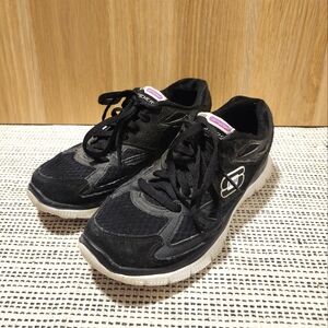 Skechers Women's Black Sneakers Size 7.5
